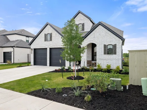 100 Ribera Dr, Liberty Hill, TX 78642