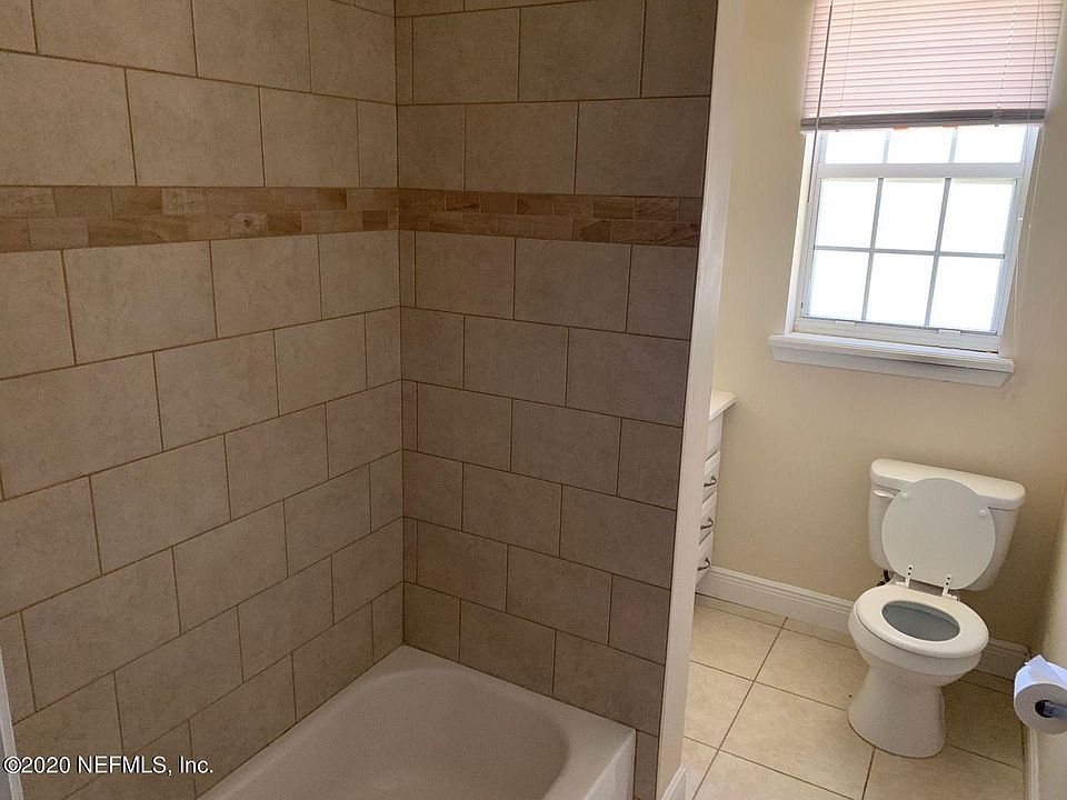 2nd image of 2671 Forbes St #B