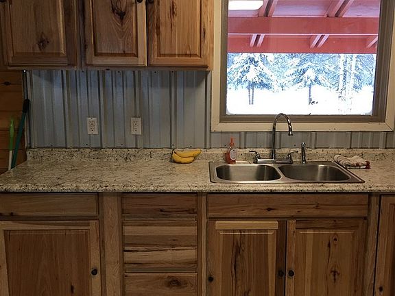 3rd image of 4460 Wood River Dr