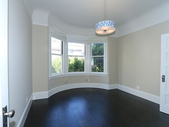 3rd image of 871-877 Vallejo St #875