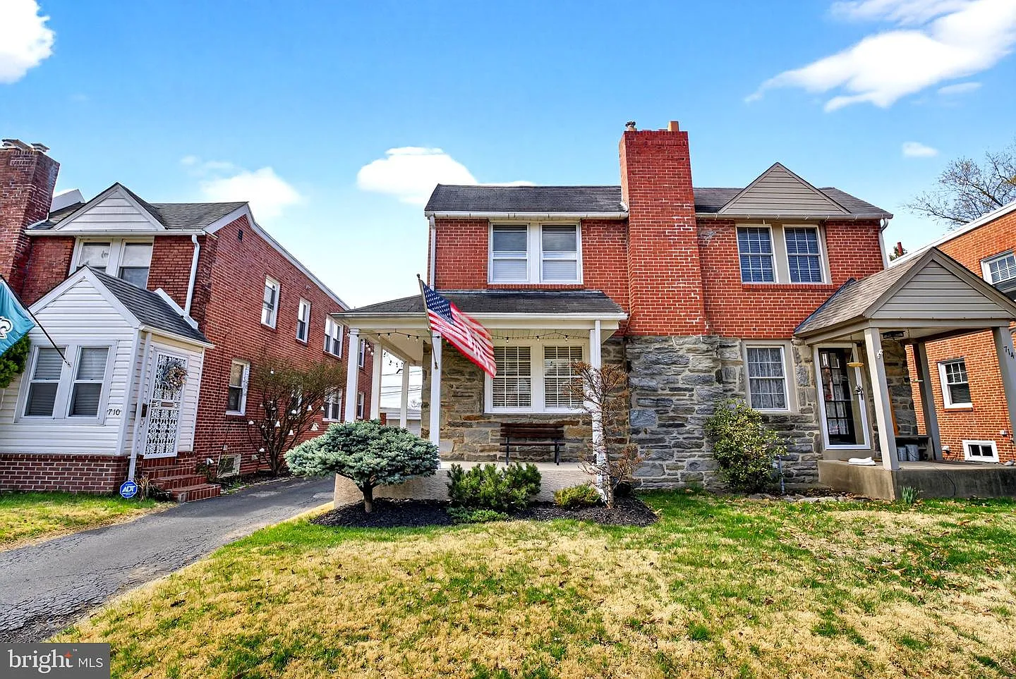 712 Clarendon Rd photo 1