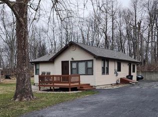 2891 E Skinner Lake Dr N, Albion, IN 46701