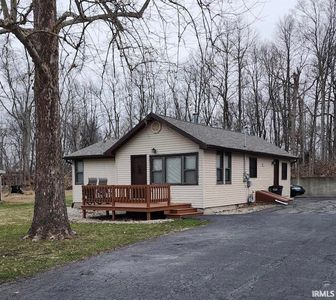 2891 E Skinner Lake Dr N, Albion, IN, 46701