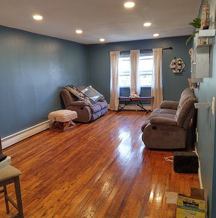 4th image of 56 Locust Hill Ave APT 1G