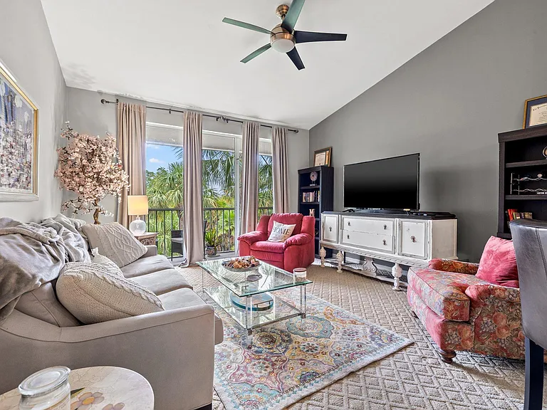 1039 Normandy Trace Rd — Photo 12