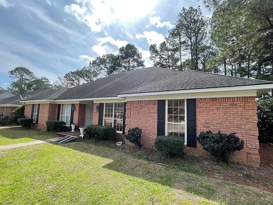 2nd image of 3820 Dominion Ct