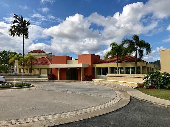 2nd image of 500 Grand Boulevard Los Prados