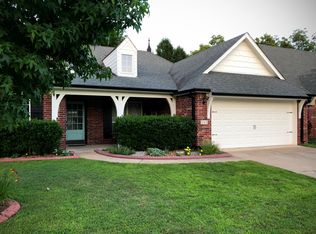 503 N Sycamore St, Jenks, OK 74037