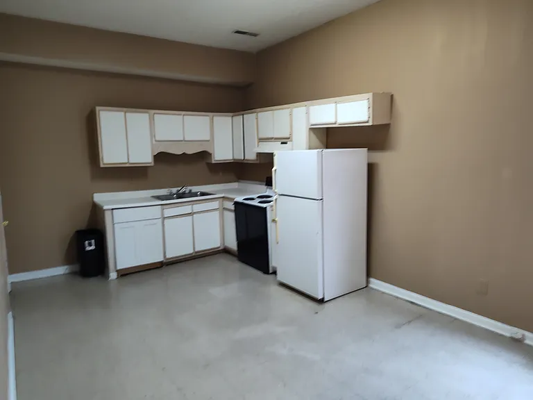 535 E Kentucky St #2F — Photo 9