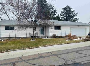 702 Bedford Dr, Chubbuck, ID 83202