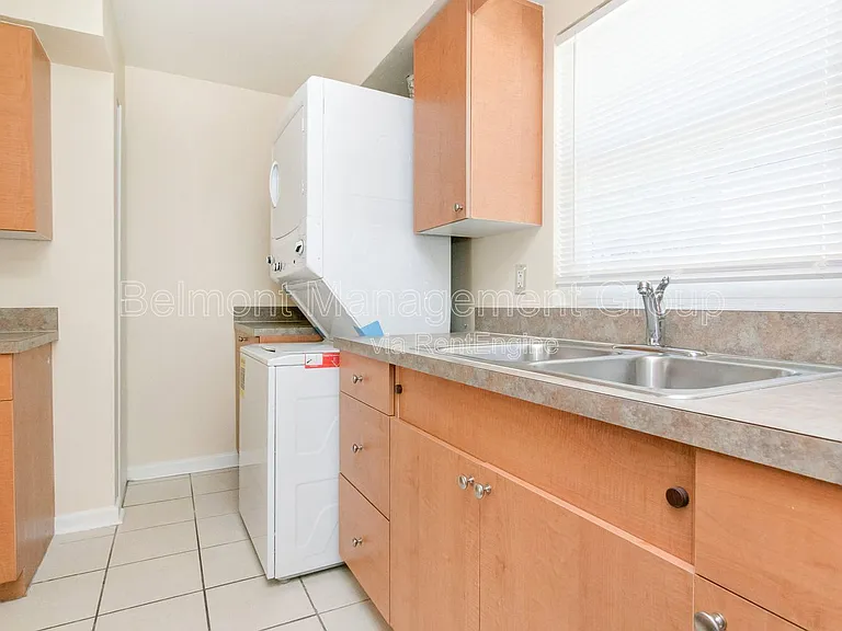 94 Columbia St #4 — Photo 7