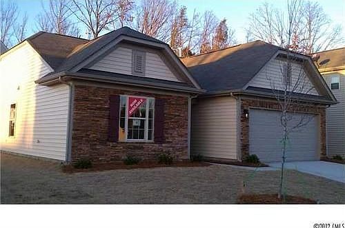 1st image of 203 Oakton Glen Ct