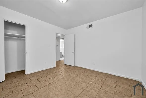 137 59th St N #3 — Photo 14