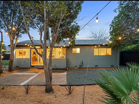 Huge back yard at 7,405 square feet and perfectly manicured-Amazing for entertaining
 Gardener provided with lease agreement.