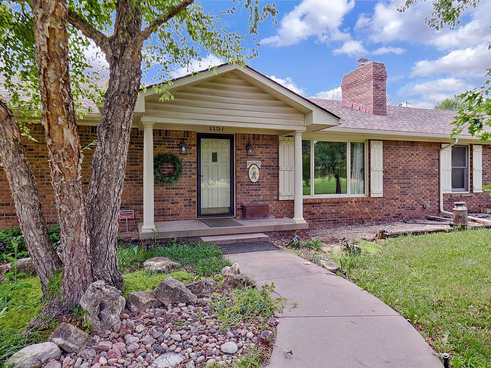1st image of 1157 S Ginkgo Ln