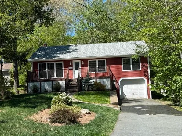 91 Meadowbrook Dr, Halifax, NS B4A 1R2
