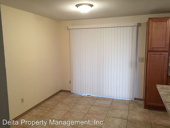 4th image of 6127 95th St NE