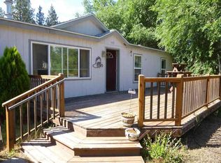 1013 Lakeview Dr, Kettle Falls, WA 99141