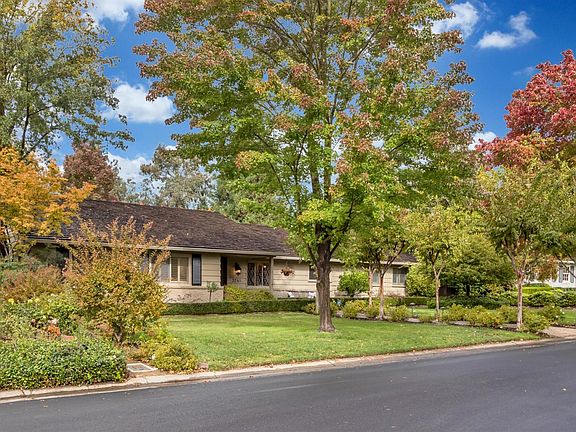 4th image of 3241 Sierra Oaks Dr