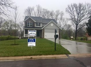 59 E Meadow Ln, Ballwin, MO 63021