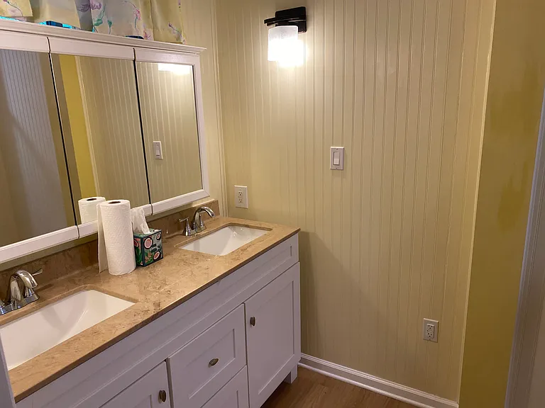 9100 Goldleaf Cir — Photo 11