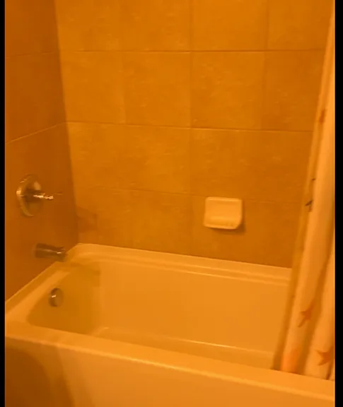 2102 Commons Cir — Photo 5