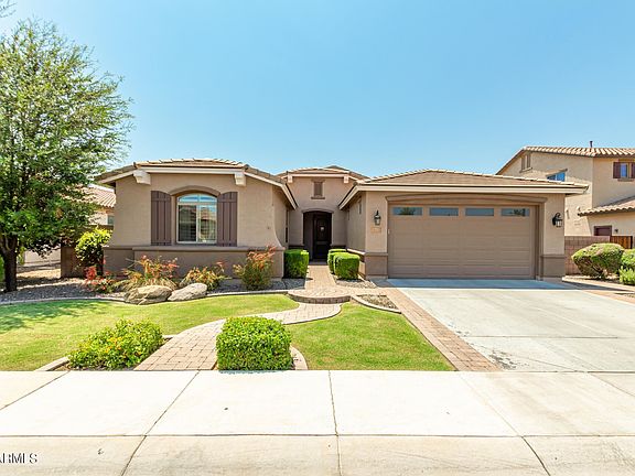 3rd image of 623 W San Carlos Way