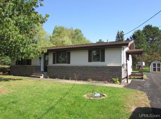 1033 Seavoy St, Lanse, MI 49946