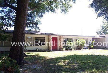 1st image of 621 Ellen Dr