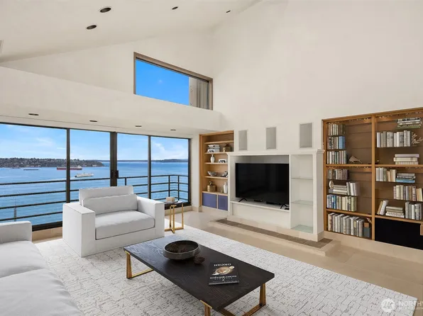 2021 1st Avenue #F20, Seattle, WA 98121