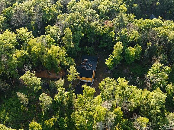 2nd image of 250 Cherry Hill Road