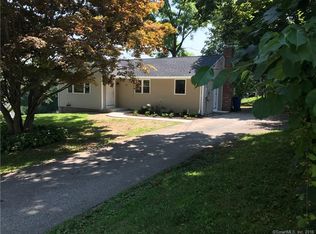 62 Dydo Dr, Uncasville, CT 06382