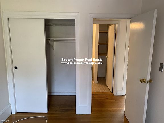 289 Newbury #8 Boston - Back Bay Unit Photo 2