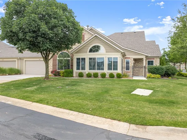 2407 SW Coues Cv, Bentonville, AR 72713