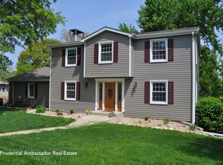 1040 Dale Dr, Lincoln, NE 68510