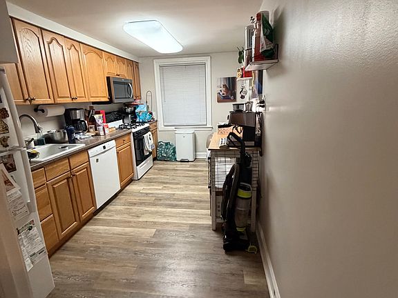 5th image of 3309 Indian Queen Ln #2