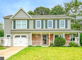 29 Longhurst Rd, Marlton, NJ 08053