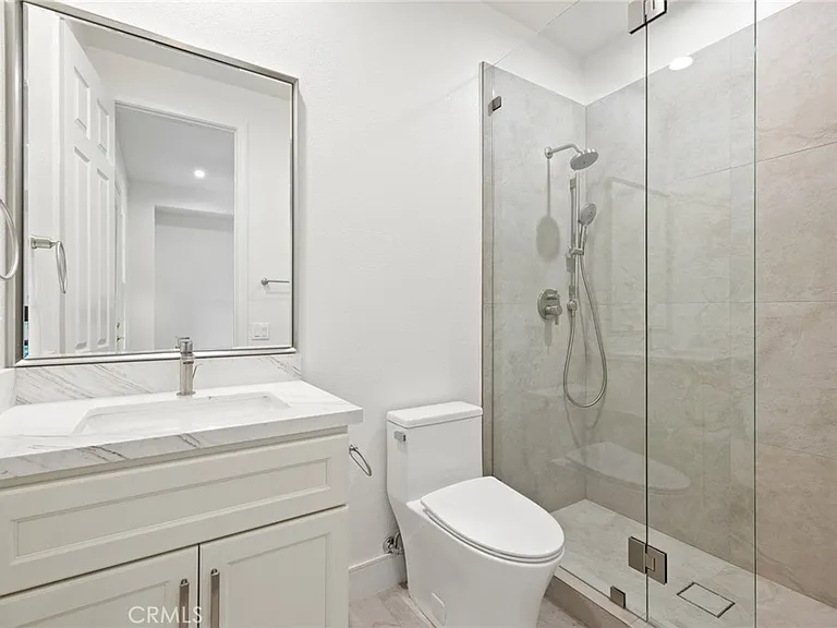 5704 Lyon Ct — Photo 14