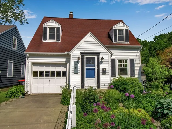 78 Woodlawn Ave, Lancaster, NY 14086