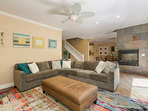 4th image of 6454 Alexandri Cir