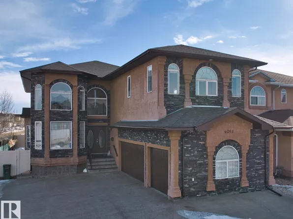 9203 160th Ave NW, Edmonton, AB T5Z 0A9