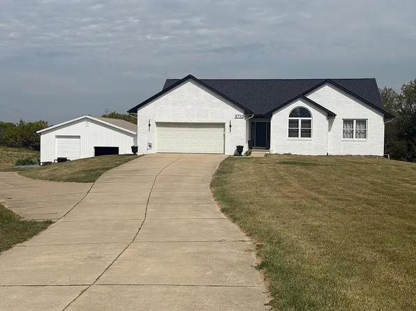 3731 W Eagle Dr, Dunlap, IL 61525