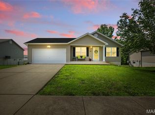 5520 Red Tailed Hawk Dr, Hillsboro, MO 63050