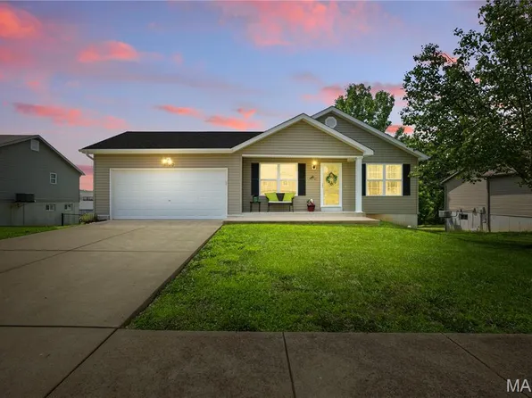 5520 Red Tailed Hawk Dr, Hillsboro, MO 63050