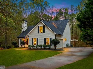 5 Riverside Dr, Sharpsburg, GA 30277