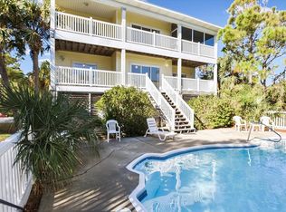1964 Nautilus Dr, Eastpoint, FL 32328