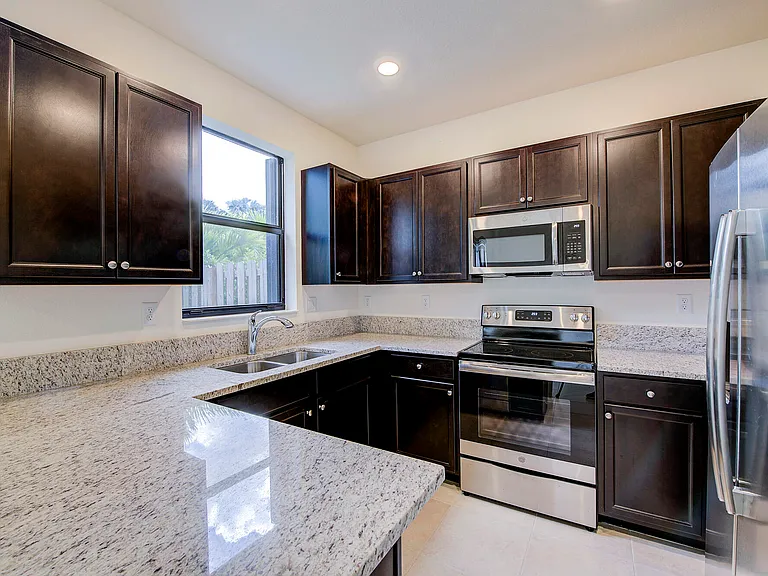 6574 S Anise Ct — Photo 2