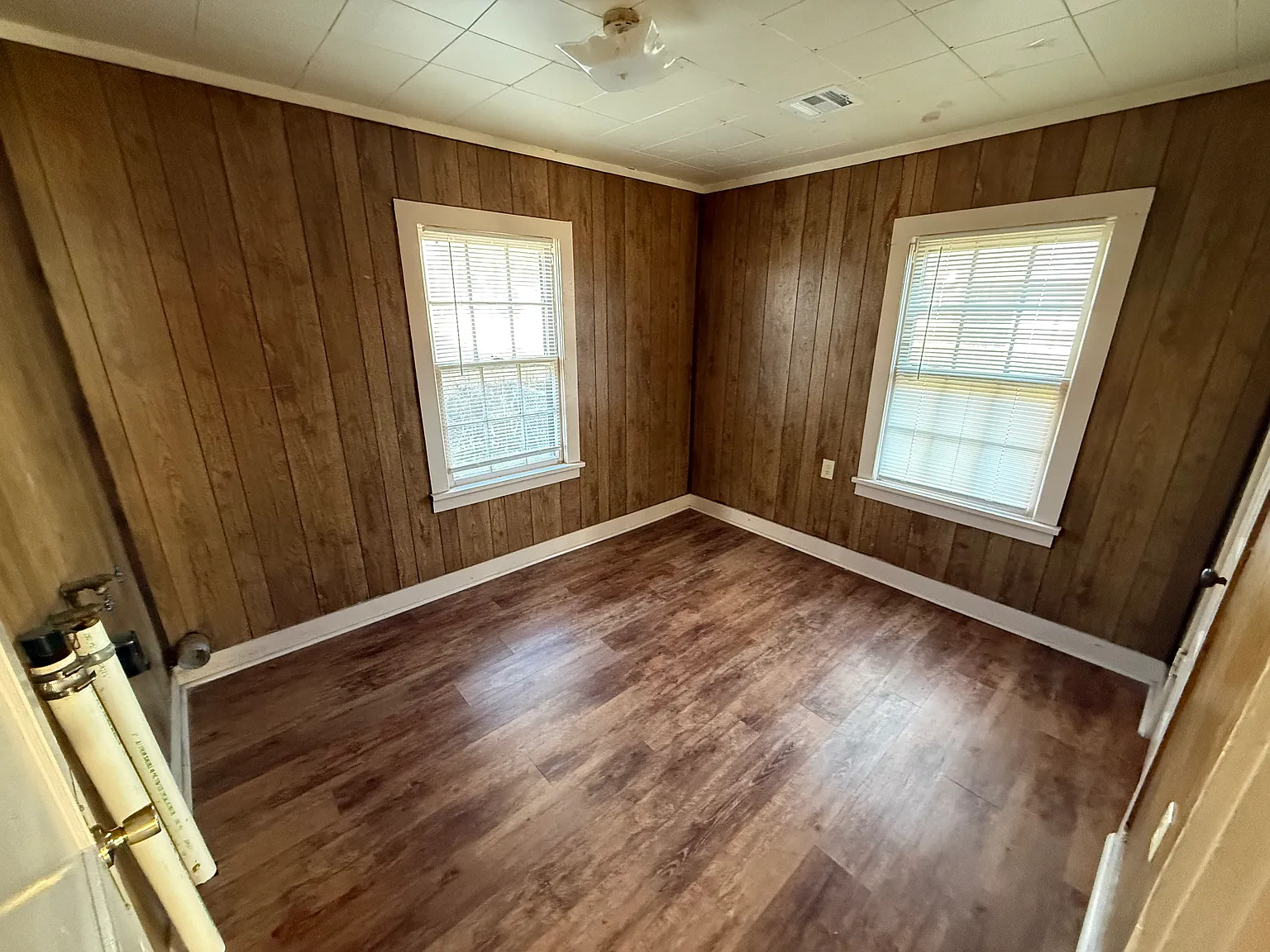 2 bed, 572 sqft, $1,000 — Photo 2