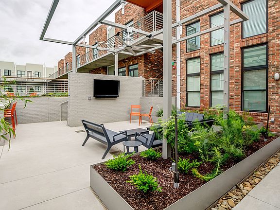 5th image of 2104 Acklen Ave #209