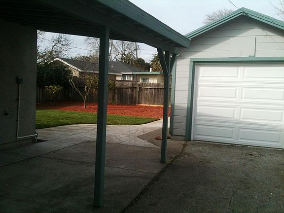 5th image of 1327 Hollyburne Ave